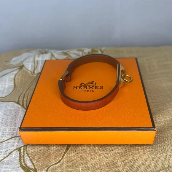 Authentic Hermes Rivale Leather Orange with Gold Hardware Mini Bracelet T1 - Picture 4 of 8
